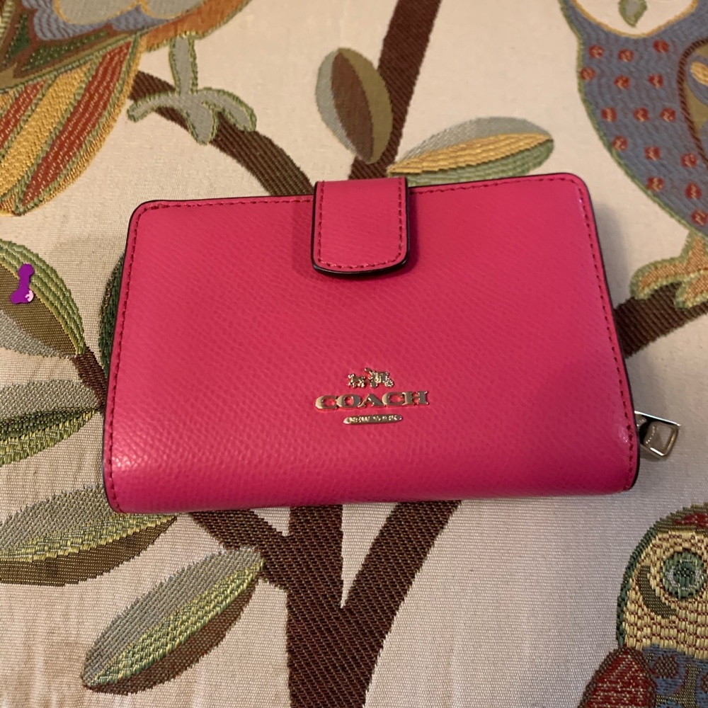 Authentic Coach Wallet NWOT